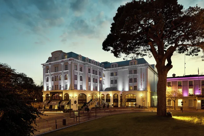Killarney Plaza Hotel & Spa - Image 1
