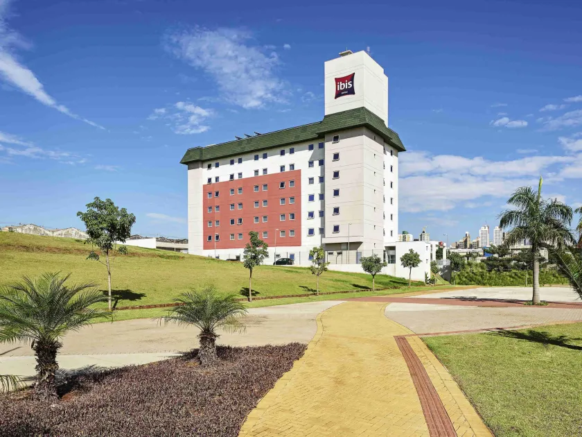 ibis Londrina Shopping - Image 1