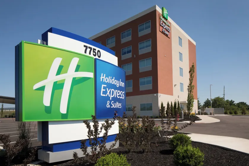 Holiday Inn Express & Suites - Cincinnati North - Liberty Way by IHG - Image 1