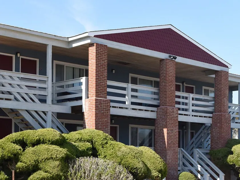 Montauk Oceanside Suites - Image 1