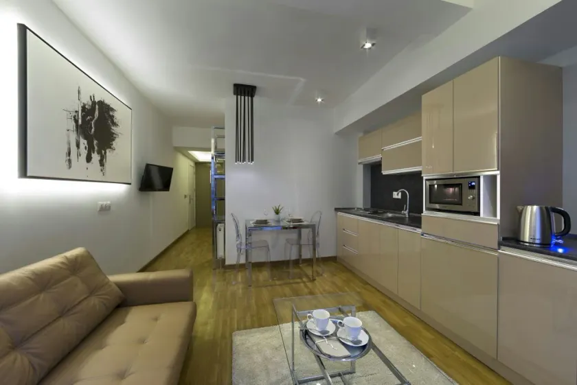 The Place Suit & Apartments - Image 1