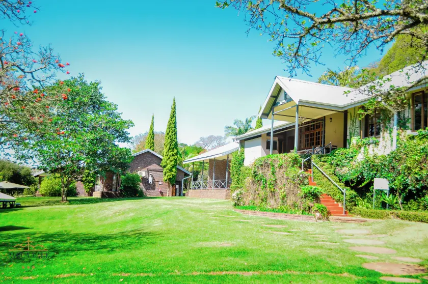 Avoca Vale Country Hotel - Image 1