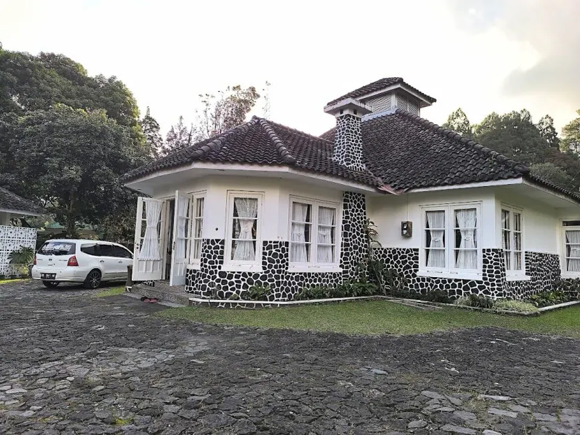 Villa Narendra Yogyakarta by ABM - Image 1
