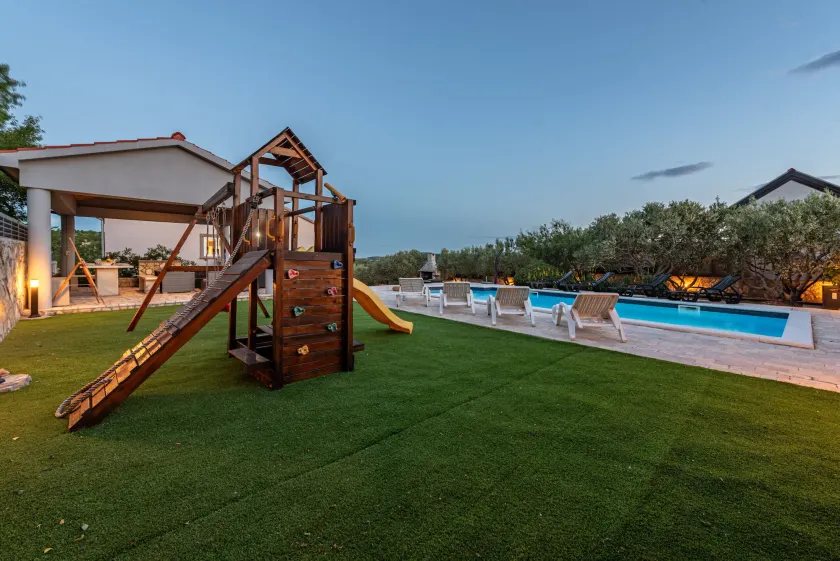 Villa Elder ZadarVillas - Image 1