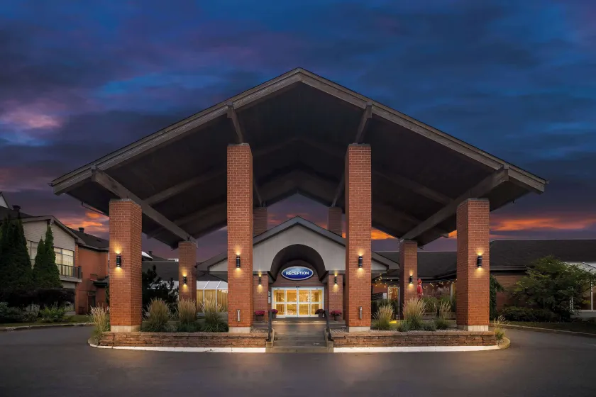 Best Western Hotel St. Jerome - Image 1