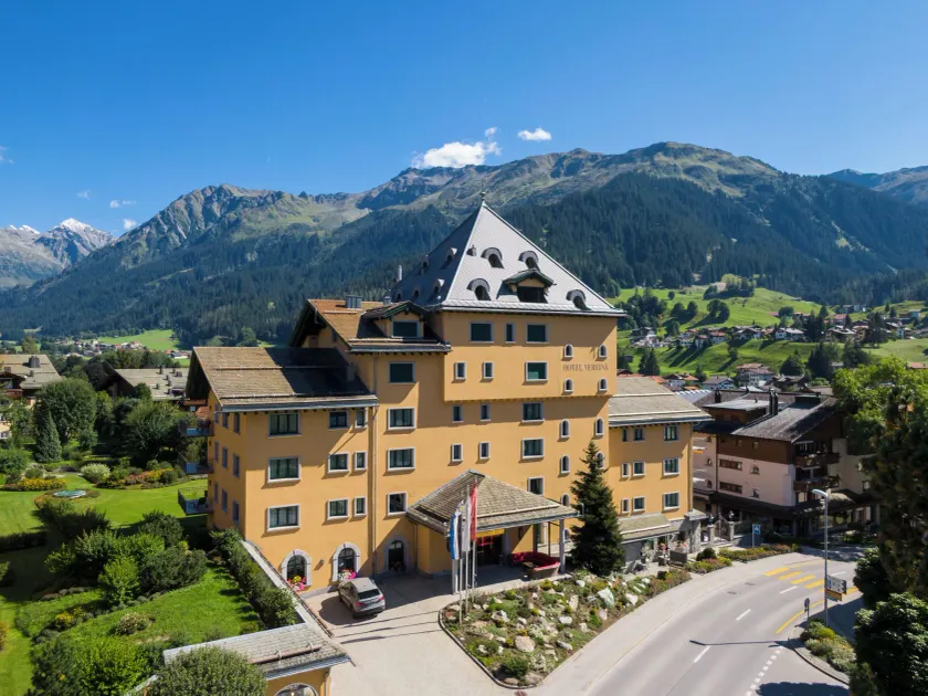 Hotel Vereina - Image 1