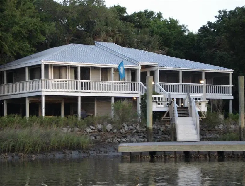 Shrimpers Cove - Image 1