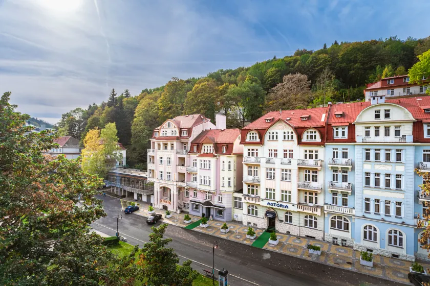 Hotel Astoria - Image 1