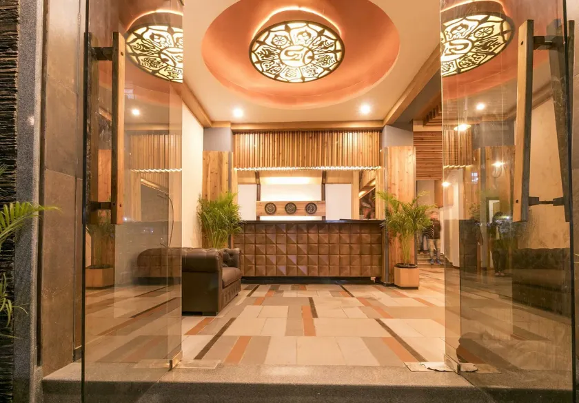 The Regal Hotel & Lounge - Reception