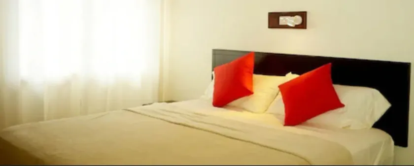 Hotel La Amistad - Image 1