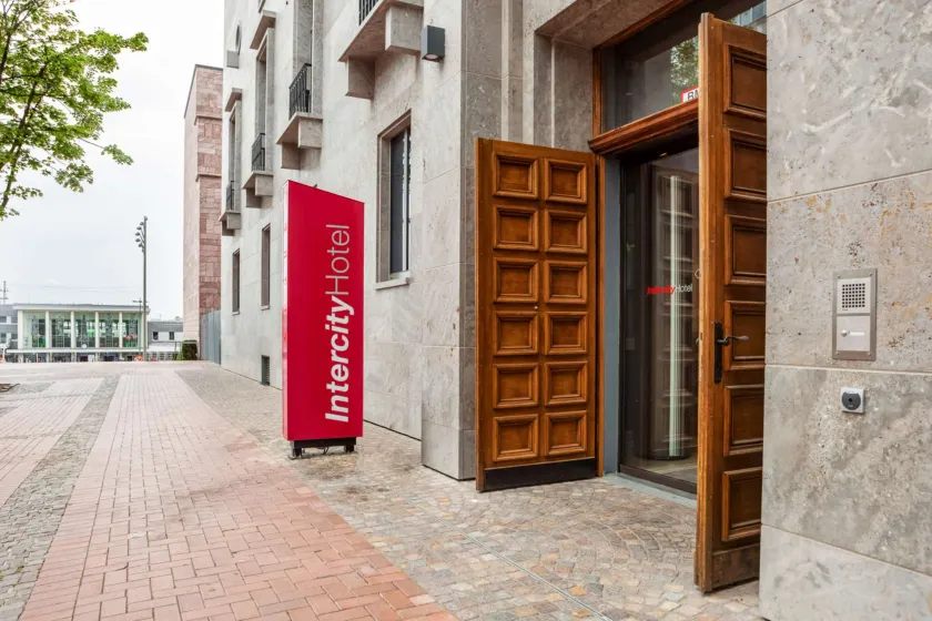 IntercityHotel Dortmund - Image 1