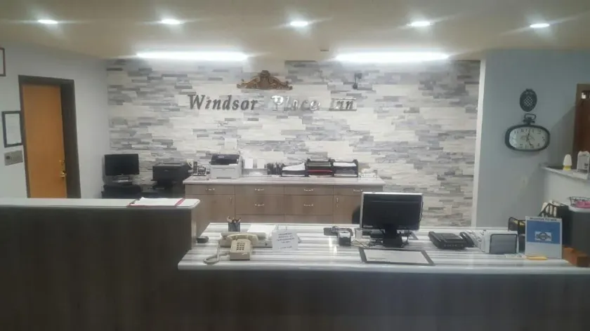 Windsor Place Inn - Lobby