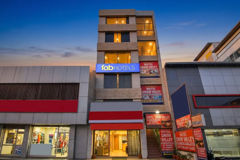 FabHotel Snow Valley - Image 1