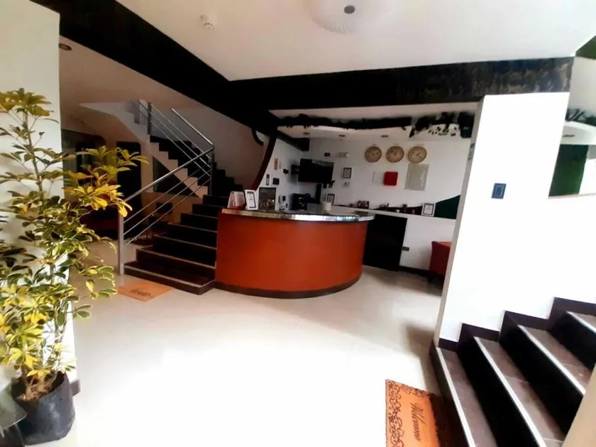 Hidden Garden - Lobby