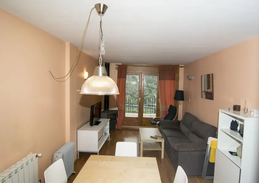 Apartamento Vitivola Bosquet El Forn - Image 1