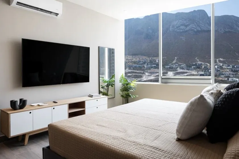 Modern Apartments with Pool and Mountain views - Image 1
