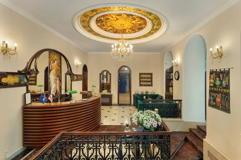 Hotel Bella Casa - Image 1