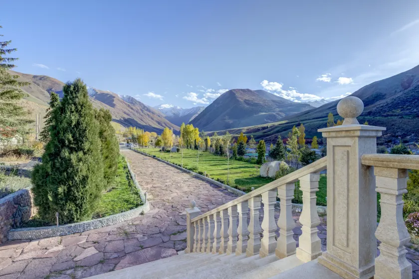Mountain View Hot Spring Resort - Image 1
