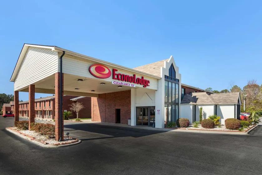 Econo Lodge Florence - Darlington - Image 1