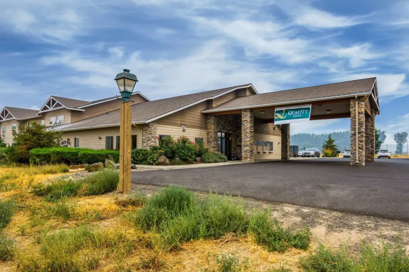 Quality Inn Selah Yakima - Image 1