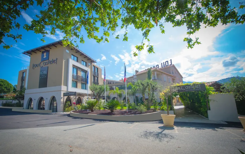 Hotel Lou Castelet - Image 1