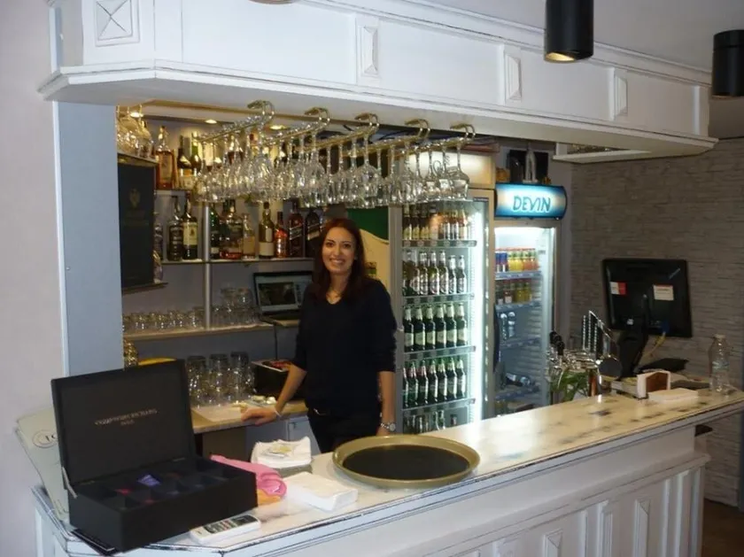 YALTA guesthouse - Image 1