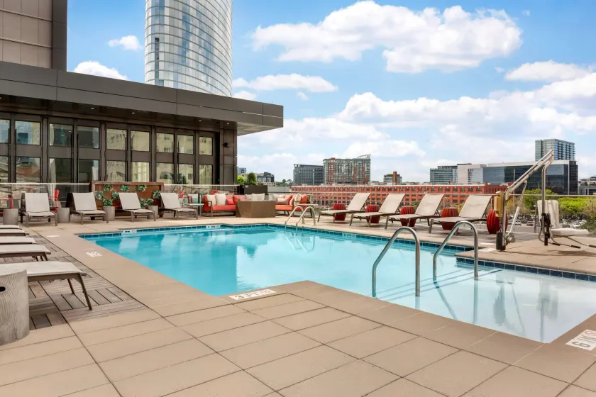 Cambria Hotel Nashville Downtown - Image 1