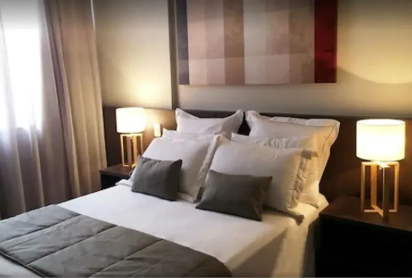 Vila Business Hotel - Image 1