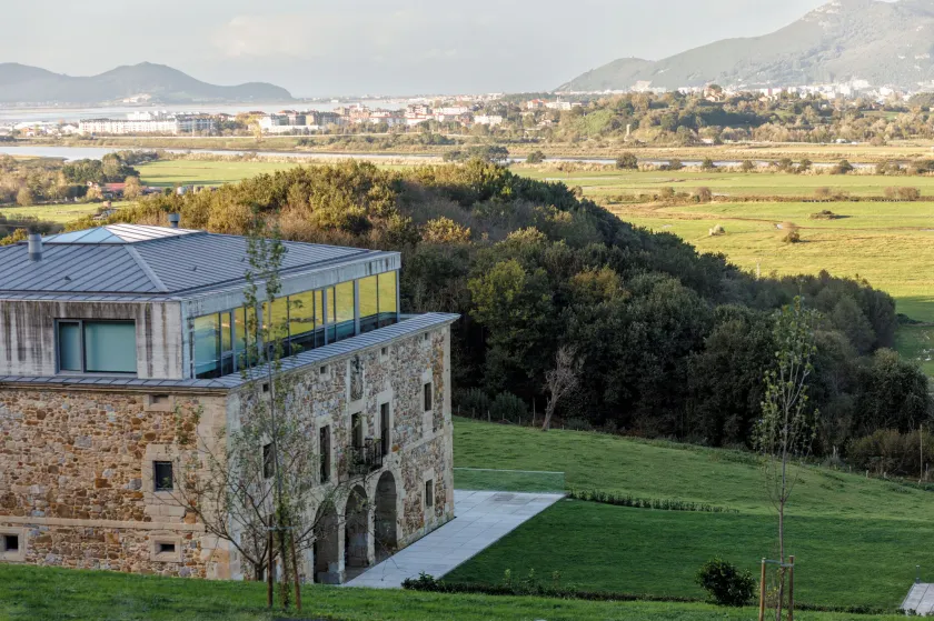 Hotel Pico Velasco - Image 1