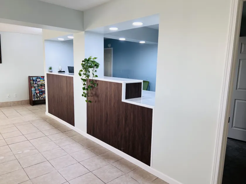 Budget Inn and Suites - Image 1