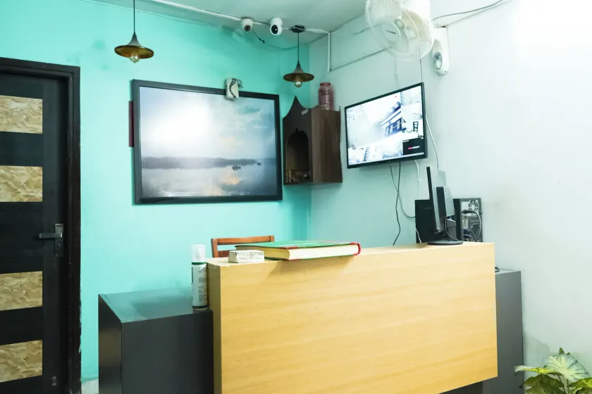 Roomshala Hotel KD Plazav - Image 1