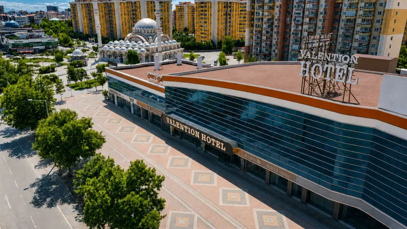 Valention Hotel - Image 1