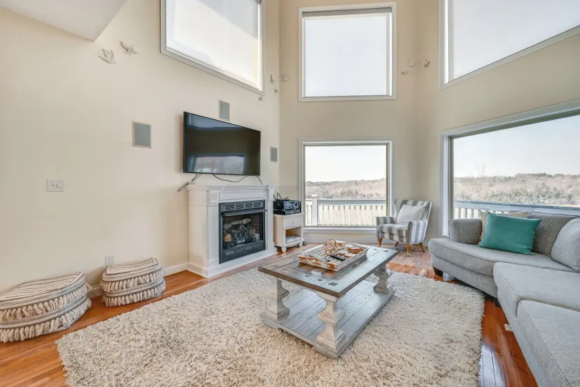 Lake Cumberland Home w/ Hot Tub & Game Room - Image 1