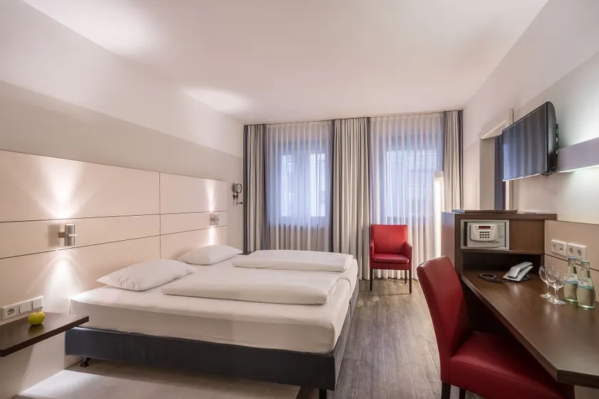 Ferrotel Duisburg - Partner of SORAT Hotels - Image 1