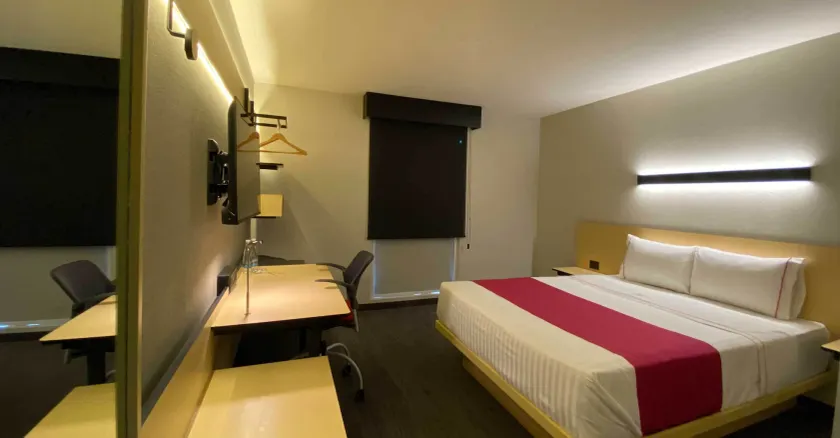 Hotel MX mas cuautitlan Izcalli, Trademark by Wyndham - Image 1