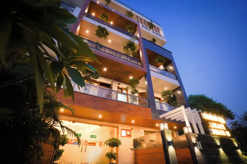 Maharaja Palace Near Medanta Gurgaon  - Image 1