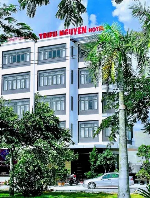 Triệu Nguyễn Hotel - Image 1
