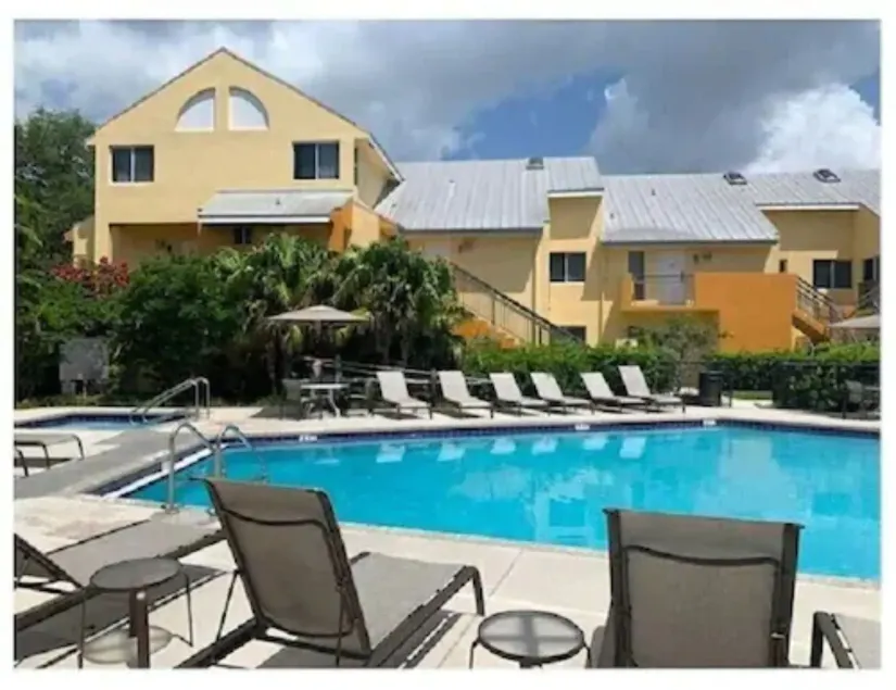 Boynton Townhomes - Image 1