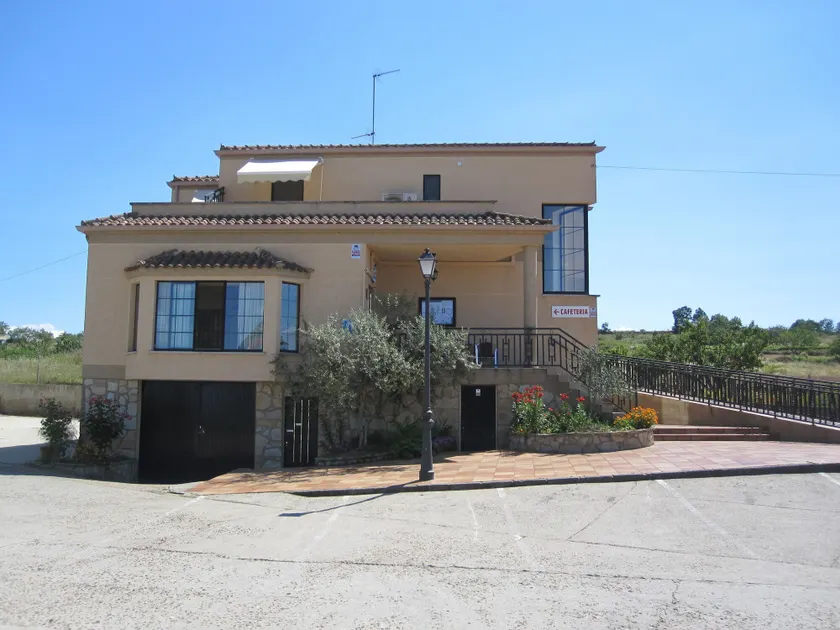 Hostal Restaurante Santa Cruz - Image 1
