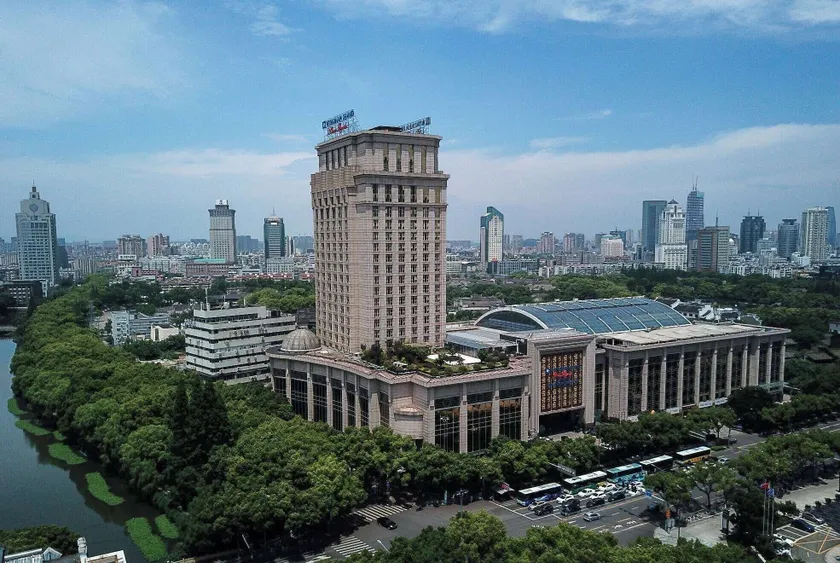 Wyndham Grand Plaza Royale Ningbo - Image 1