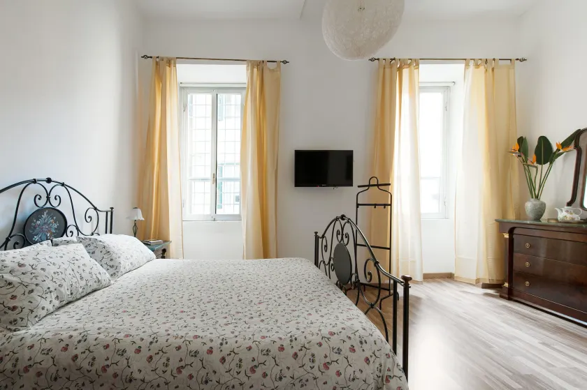 Rome Center Rooms - Image 1