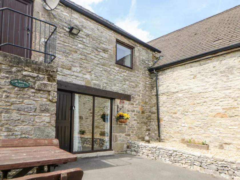 The Tom Wragg Suite - Image 1