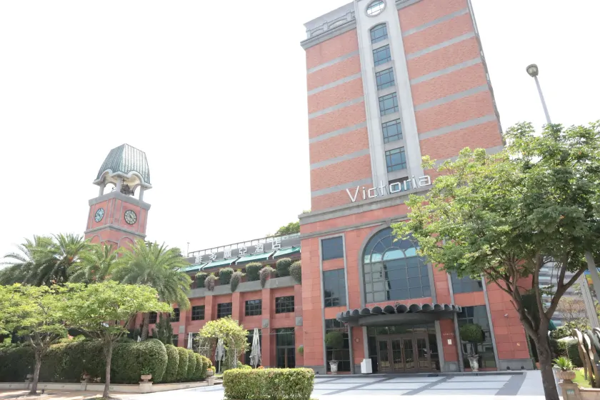 Grand Victoria Hotel - Image 1