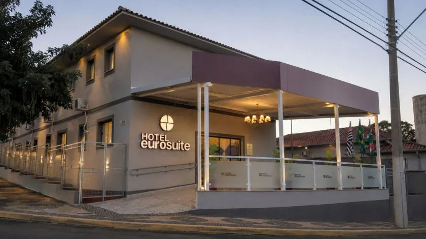 Hotel Euro Suite Santa Rita do Passa Quatro - Image 1