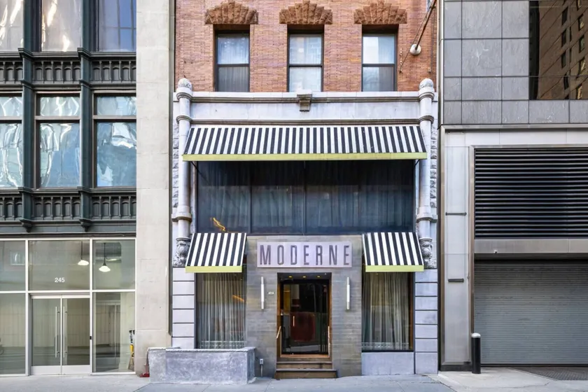 Moderne Hotel - Image 1