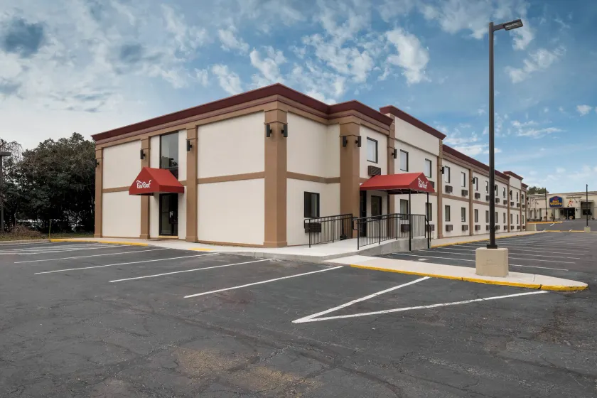 Red Roof Inn Annapolis - Image 1
