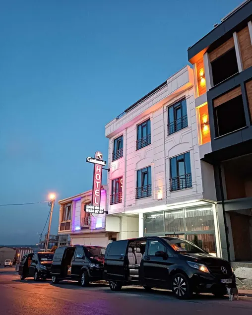 Continental Airport Hotel - Image 1