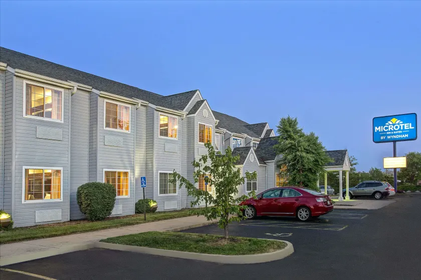 Microtel Inn & Suites by Wyndham Mason - Image 1