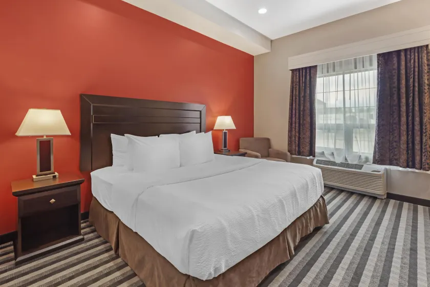 Best Western Plus Meridian - Image 1