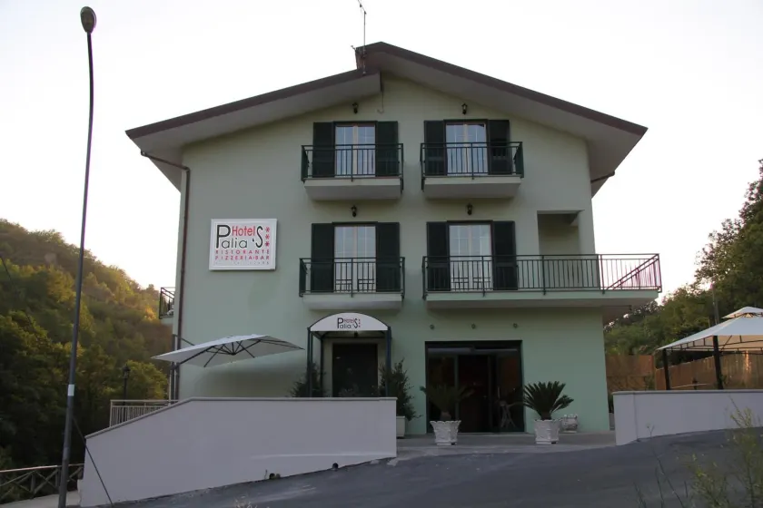 Palia's Hotel - Image 1
